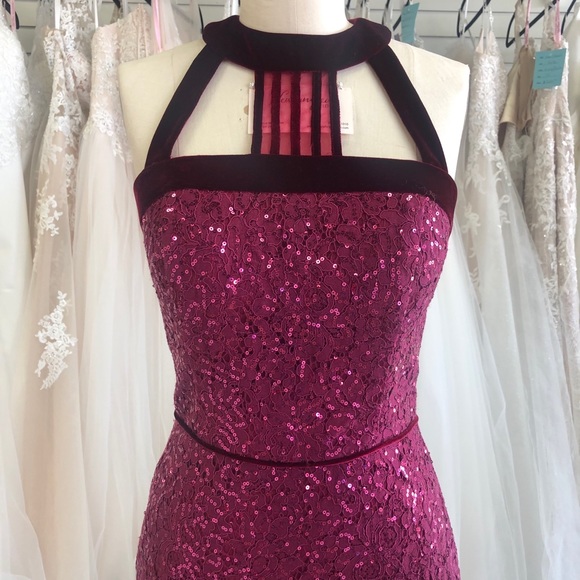 Maroon/Burgundy Sequin and Velvet Short Dress - Picture 6 of 8